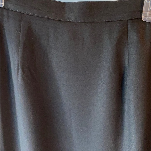 Black maxi form fitting skirt.  25 inch waist - Picture 2 of 7